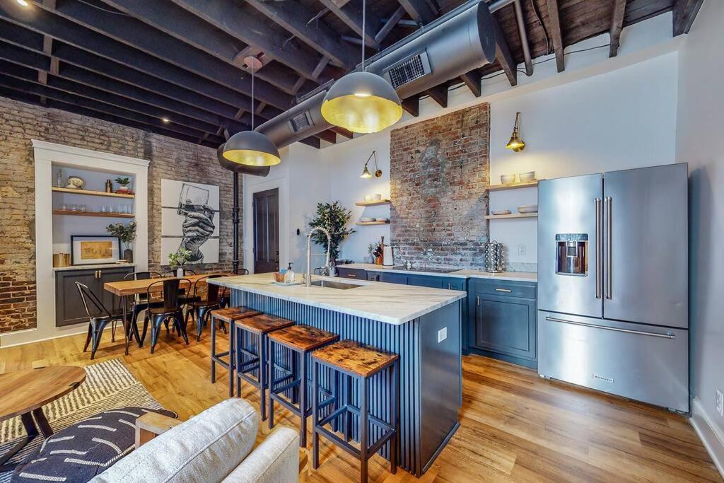 Luxury 8 Bed/4 Ba Nulu Home Private Yard/Parking Louisville Eksteriør bilde