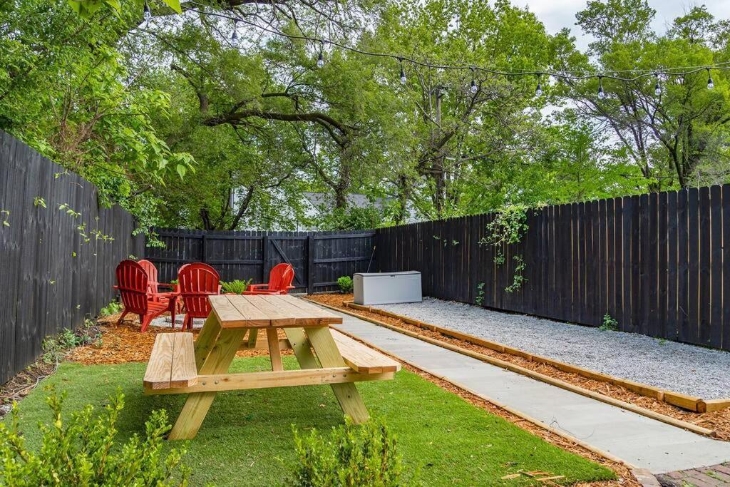 Luxury 8 Bed/4 Ba Nulu Home Private Yard/Parking Louisville Eksteriør bilde