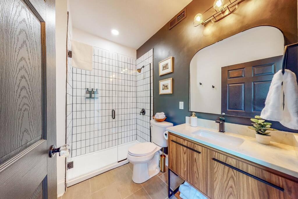 Luxury 8 Bed/4 Ba Nulu Home Private Yard/Parking Louisville Eksteriør bilde