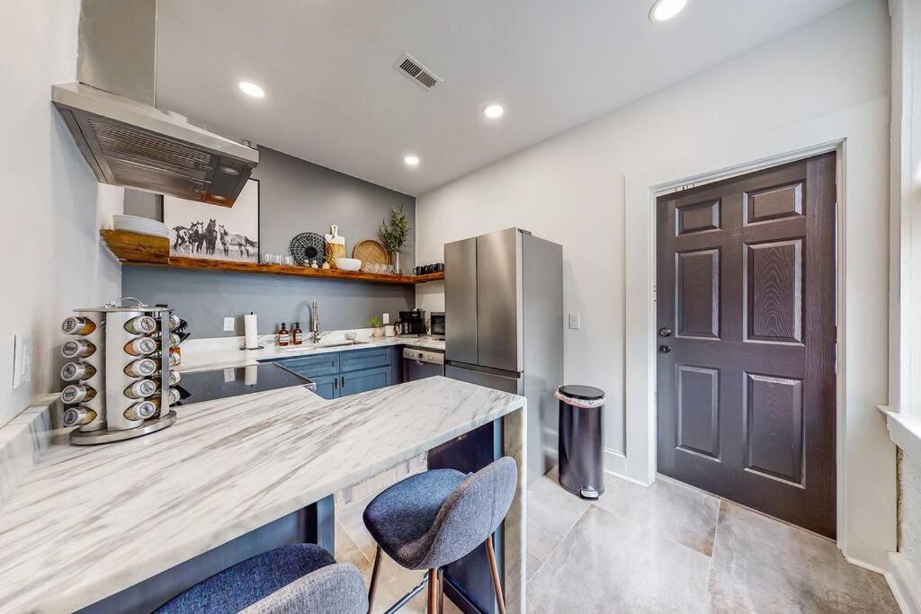 Luxury 8 Bed/4 Ba Nulu Home Private Yard/Parking Louisville Eksteriør bilde