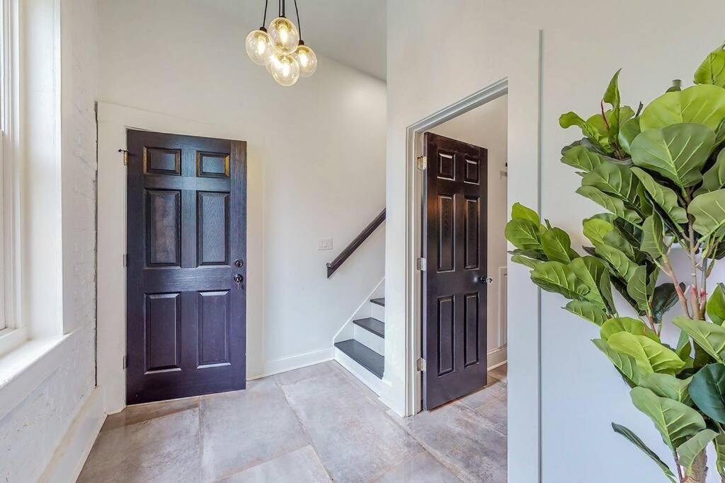 Luxury 8 Bed/4 Ba Nulu Home Private Yard/Parking Louisville Eksteriør bilde